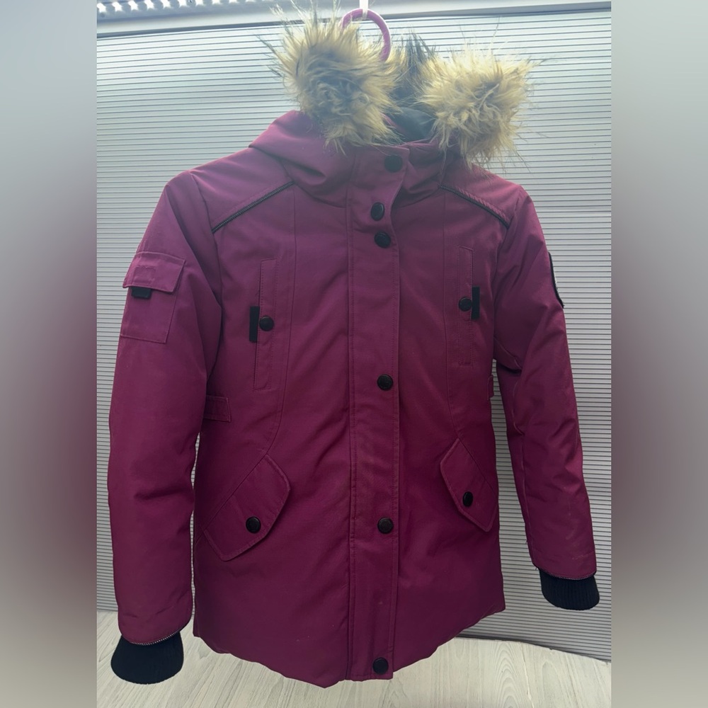 Alpinetek Down Filled Jacket - Kids Size 7-8 Burgundy - Hood Zips On and Off